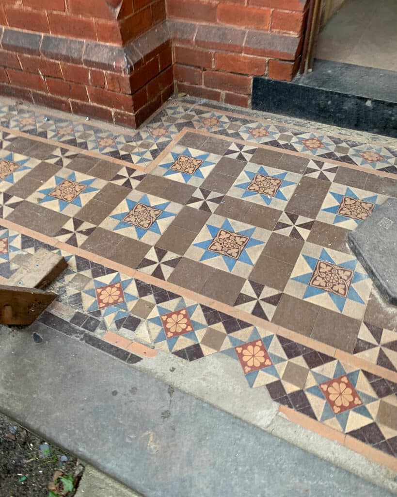 Victorian tiled floor pattern